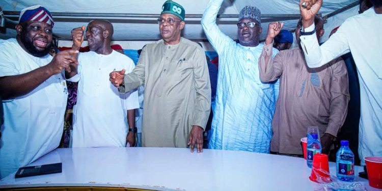 FALEKE LEADS TINUBU SUPPORTERS TO MEET AND GREET EVENT IN STYLE